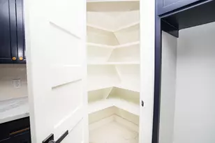 6226 Wynnwood Ln, Houston, TX 77008 - Photo 17