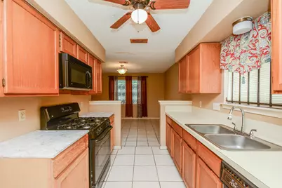 11810 Roandale Drive, Houston, TX 77048 - Photo 9