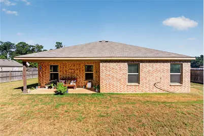 9805 Hunter Springs Drive, Conroe, TX 77306 - Photo 27