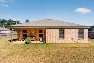 9805 Hunter Spgs Dr, Conroe, TX 77306 - Photo 27