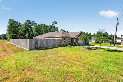 9805 Hunter Springs Drive, Conroe, TX 77306 - Photo 31