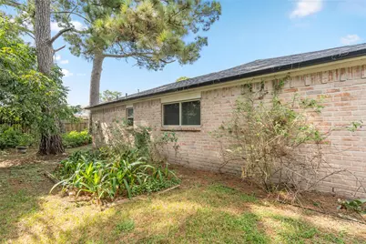 7015 Rosebrook Circle, Spring, TX 77379 - Photo 15