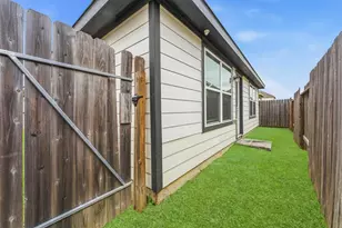 4930 Purple Wisteria Ln, Spring, TX 77373 - Photo 17