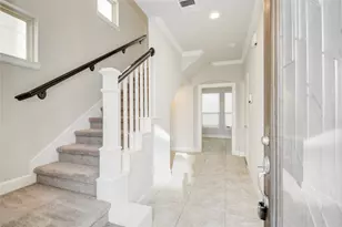9624 Cambridge Manor Ln, Houston, TX 77045 - Photo 7