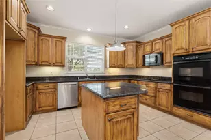 19907 Stone Lake Cir, Tomball, TX 77377 - Photo 11
