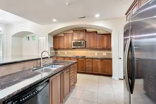 31 Middle Gate, The Woodlands, TX 77382 - Photo 3