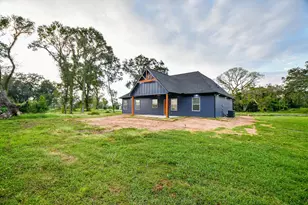 610 Austin St, West Columbia, TX 77486 - Photo 27