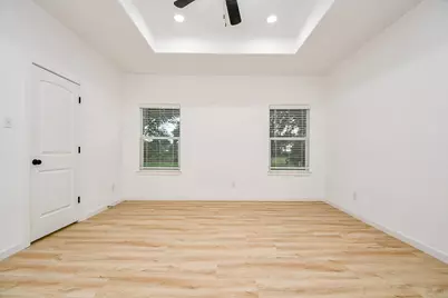 610 Austin Street, West Columbia, TX 77486 - Photo 21