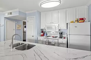 9520 Seawall Blvd, Galveston, TX 77554 - Photo 25