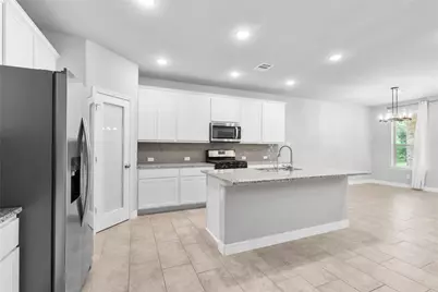 135 Teralyn Grove Loop, Conroe, TX 77318 - Photo 11