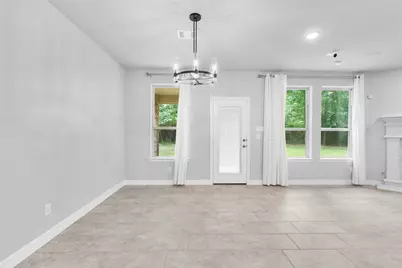 135 Teralyn Grove Loop, Conroe, TX 77318 - Photo 9