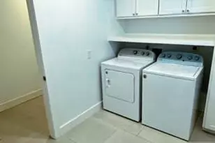 7726 Jacquelyn Oaks Rd, Houston, TX 77055 - Photo 9