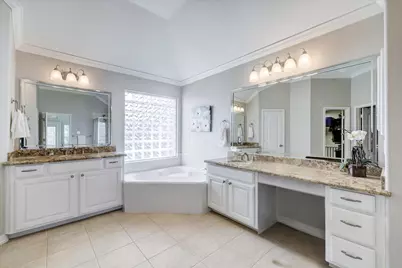 5217 Blossom Street #C, Houston, TX 77007 - Photo 9