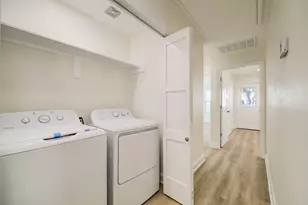919 E 37th St, Houston, TX 77022 - Photo 27
