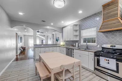713 McIntosh Street, Houston, TX 77009 - Photo 15