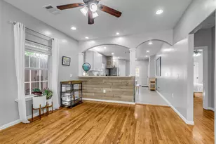 713 McIntosh St, Houston, TX 77009 - Photo 11