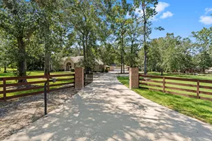 15456 Pin Oak Dr, Conroe, TX 77384 - Photo 1