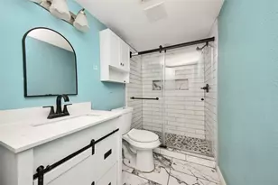 7706 Langley Rd, Houston, TX 77016 - Photo 9