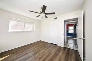 7706 Langley Rd, Houston, TX 77016 - Photo 13