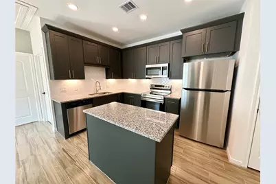 11563 Persimmon Street, Willis, TX 77318 - Photo 7