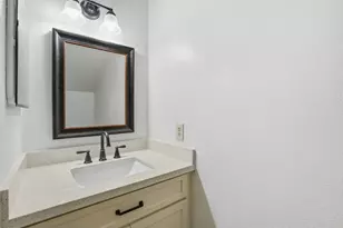 2200 Cypress Landing Dr, Houston, TX 77090 - Photo 5