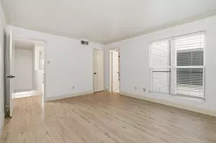 2200 Cypress Landing Dr, Houston, TX 77090 - Photo 11