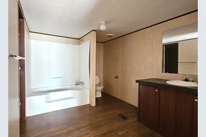 106 W Union Street, Eagle Lake, TX 77434 - Photo 9