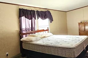 106 W Union St, Eagle Lake, TX 77434 - Photo 5