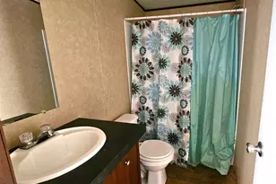 106 W Union St, Eagle Lake, TX 77434 - Photo 7