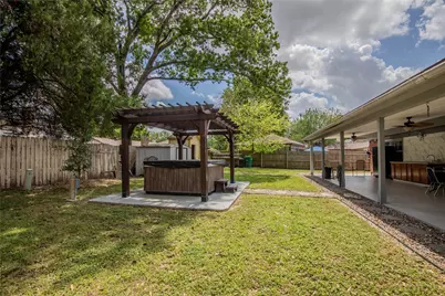 5611 Long Creek Lane, Houston, TX 77088 - Photo 15