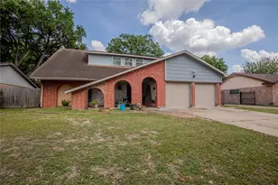 5611 Long Creek Ln, Houston, TX 77088 - Photo 1