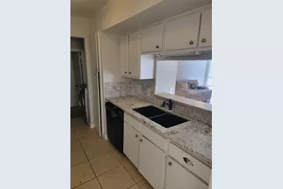 8901 S Braeswood Boulevard #107, Houston, TX 77074 - Photo 17