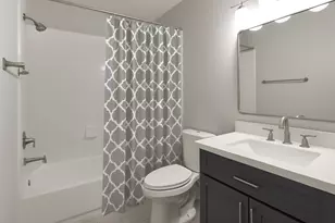 12615 Brookglade Cir, Houston, TX 77099 - Photo 9