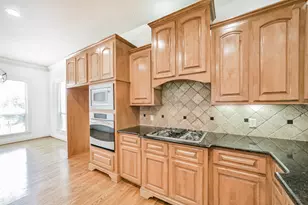 1833 Oakdale St, Houston, TX 77004 - Photo 19