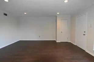 7714 Renwick Dr, Houston, TX 77081 - Photo 5