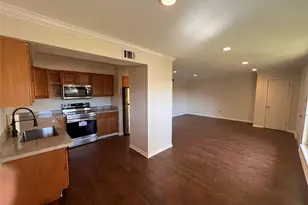 7714 Renwick Dr, Houston, TX 77081 - Photo 3