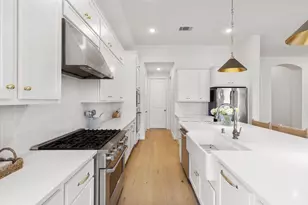18030 Blu Ter Dr, Conroe, TX 77302 - Photo 9