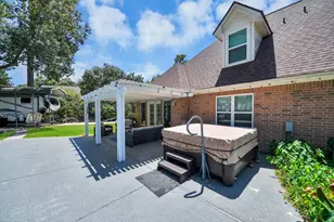 910 Apollo St, New Caney, TX 77357 - Photo 9