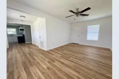 1717 W 4th Street, Freeport, TX 77541 - Photo 3