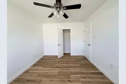 1717 W 4th Street, Freeport, TX 77541 - Photo 11