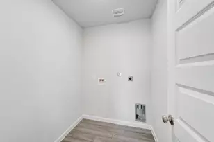 124 Sadie Marie Ln, Wharton, TX 77488 - Photo 5