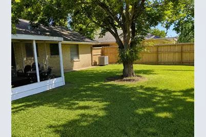 3005 Somerset, Texas City, TX 77590 - Photo 3