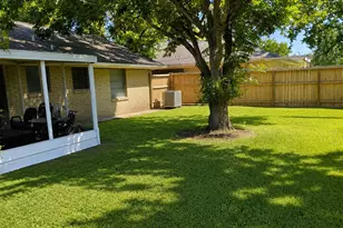 3005 Somerset, Texas City, TX 77590 - Photo 3