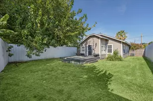 2105 Lawrence St, Houston, TX 77008 - Photo 5