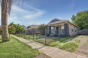 2105 Lawrence St, Houston, TX 77008 - Photo 7