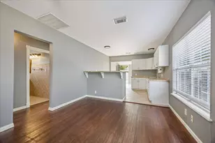 2105 Lawrence St, Houston, TX 77008 - Photo 11