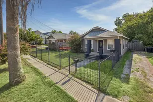 2105 Lawrence St, Houston, TX 77008 - Photo 5