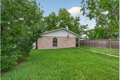 418 Texas Street, Tomball, TX 77375 - Photo 3