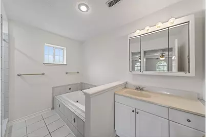 418 Texas Street, Tomball, TX 77375 - Photo 15