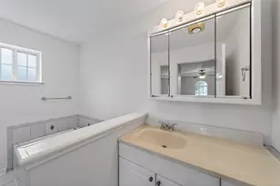 418 Texas St, Tomball, TX 77375 - Photo 19